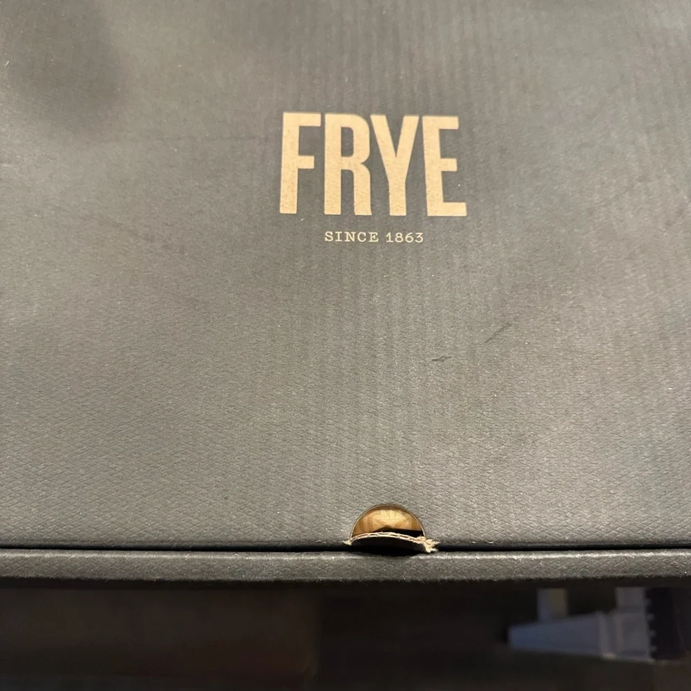 NEW size 9.5 Frye Women's Brown Lace Up Leather Boots with BOX color Whisky - Picture 2 of 8